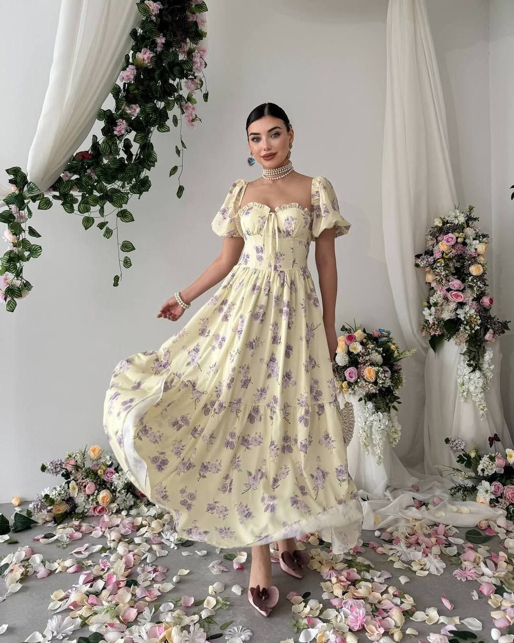 Dream Fashion Floral Midi Dress – Puff Sleeve Corset Style Dress