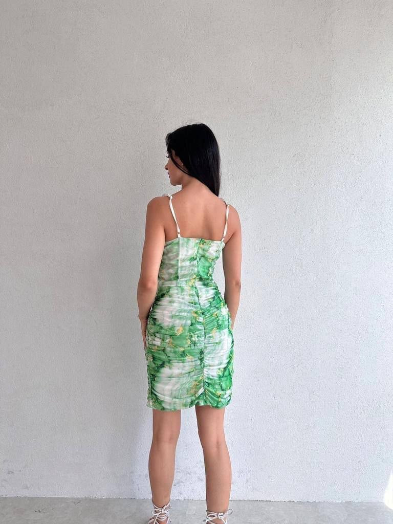 Dream Fashion Green Ruched Mini Dress – Sculpted Bodycon Statement Dress